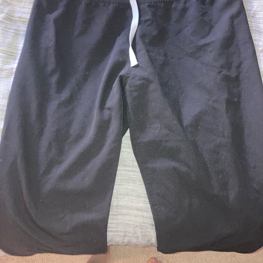 Black figs scrubs